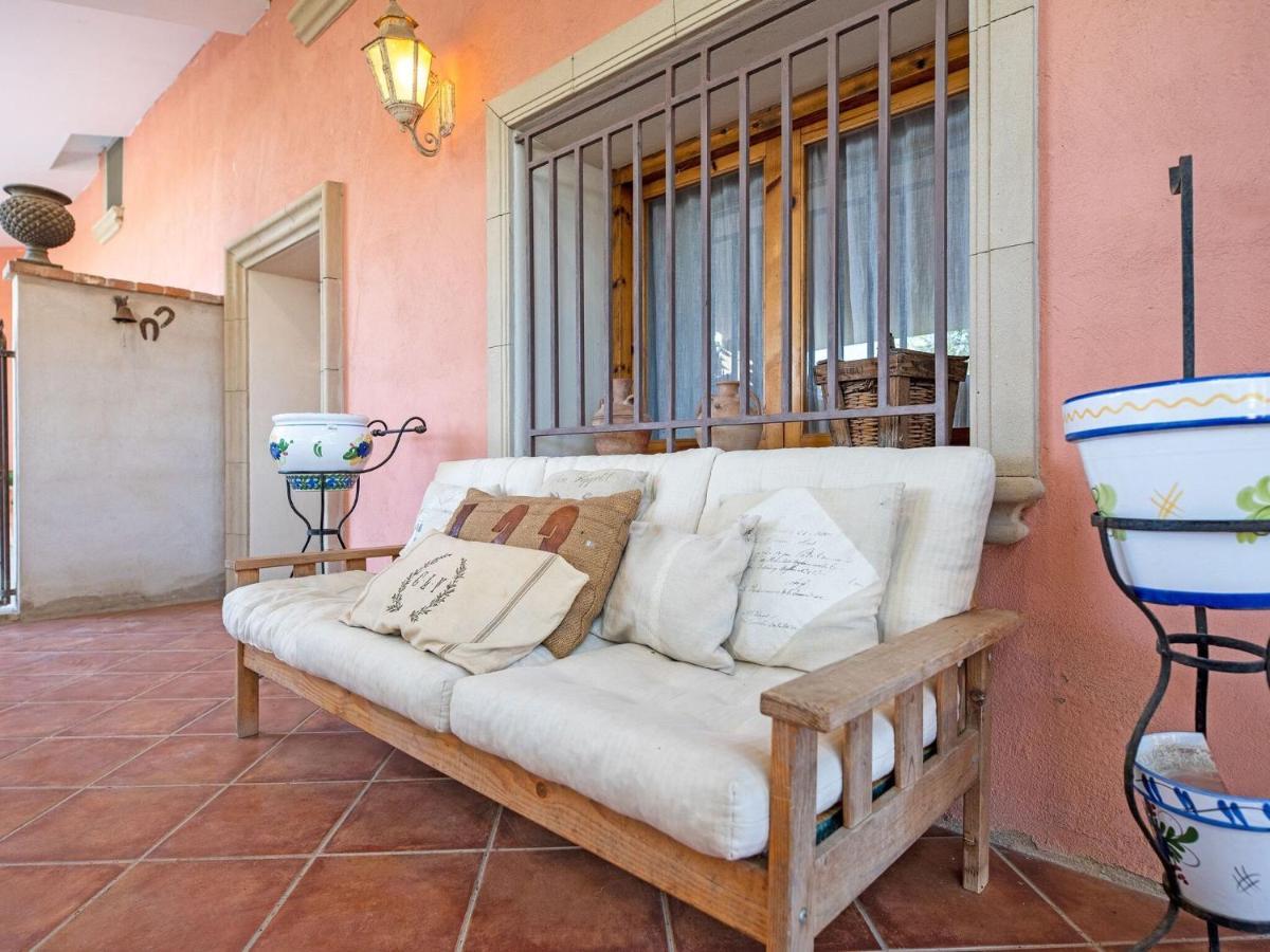 Lively Holiday Home In Fraga With Private Pool Exteriör bild
