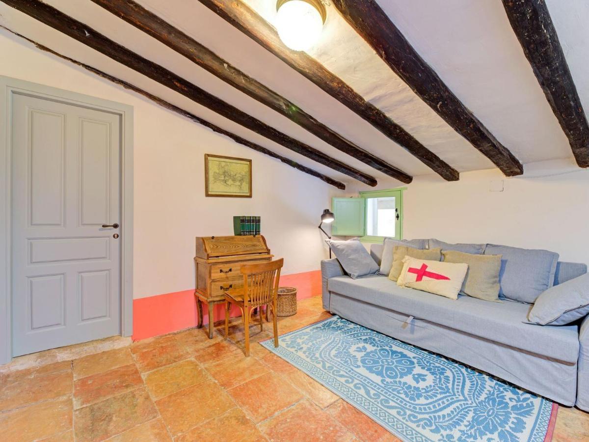 Lively Holiday Home In Fraga With Private Pool Exteriör bild